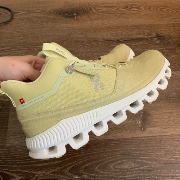 On cloud running Womens hi sneakers yellow 8 - Picture 6 of 7